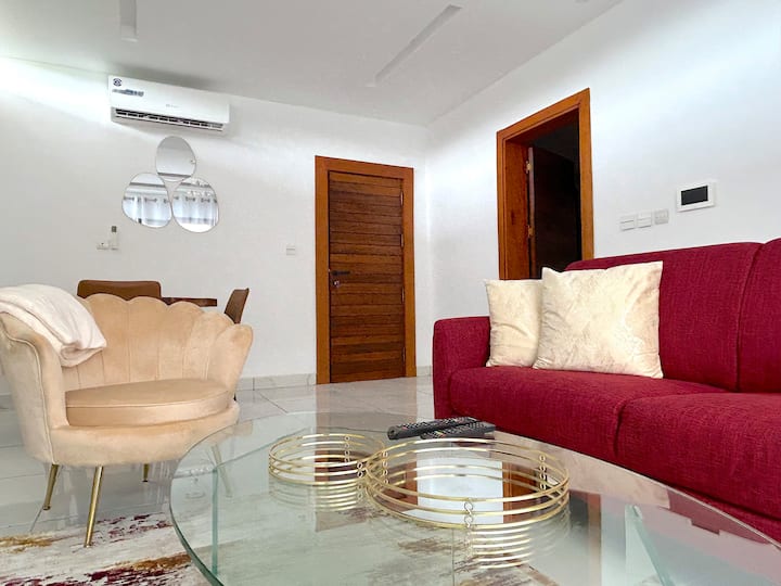 Lumineux, Accès Facile, Nespresso, Machine à Laver - Abidjan