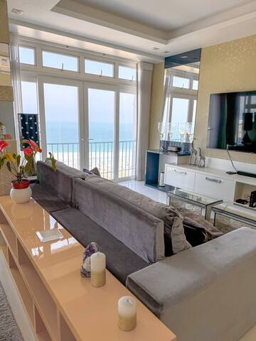 Oceanfront Paradise Copacabana gallery image 5