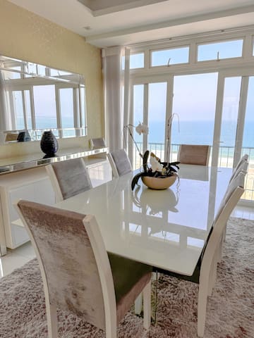 Oceanfront Paradise Copacabana