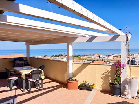 Penthouse with large terrace and breathtaking view