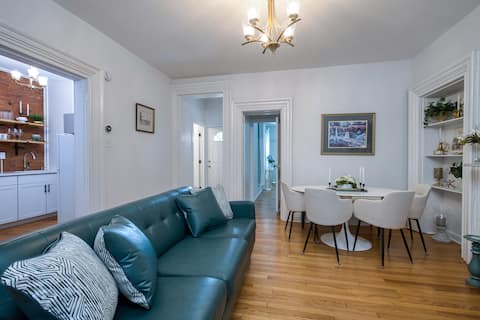 Popular Airbnb listing: Luxury Downtown w/Backyard near Franklin Plaza in Troy