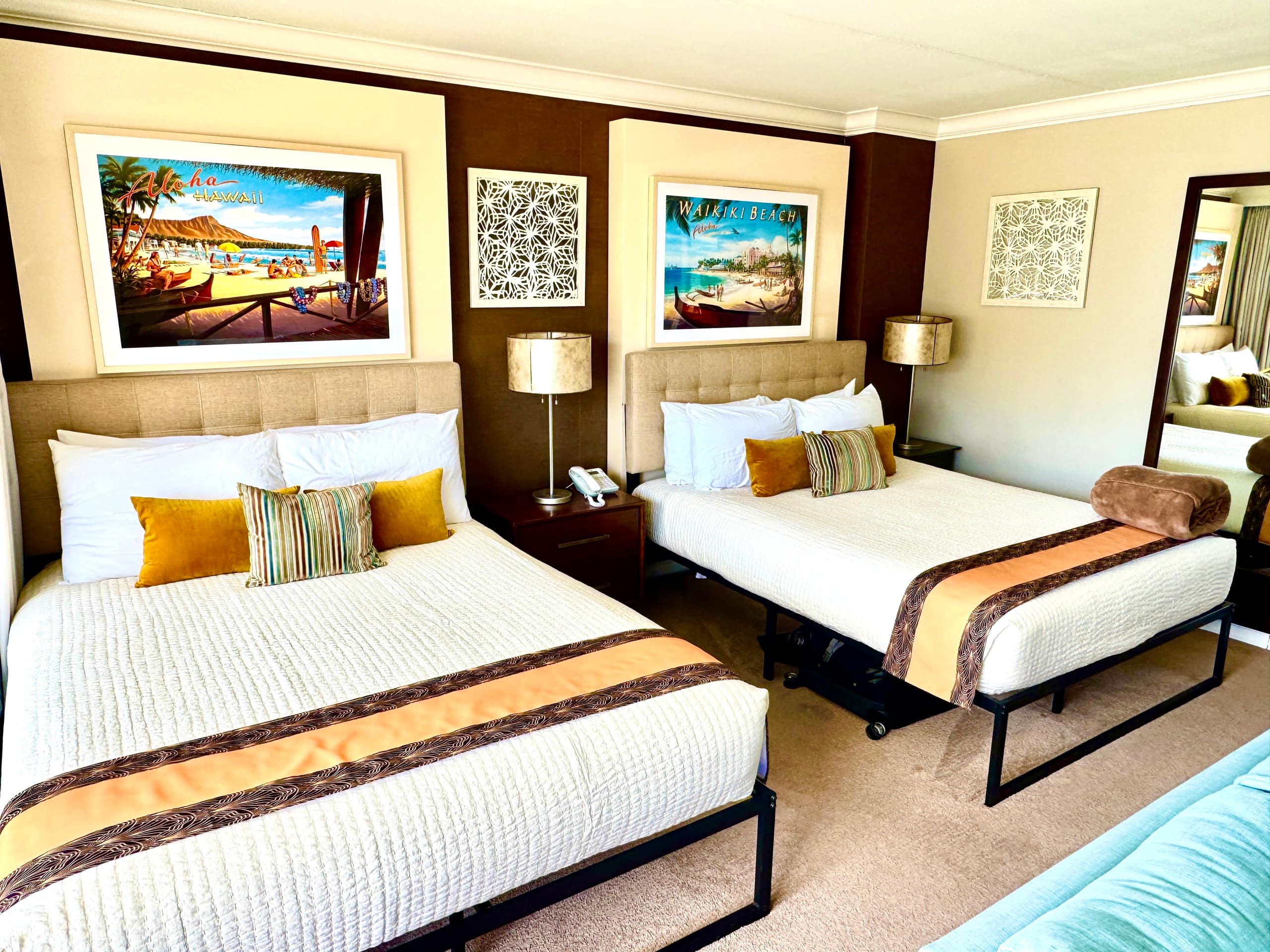 Condo in Honolulu · ★4.88 · Studio · 3 beds · 1 private bath - Image 8