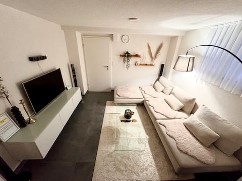 Propriété Airbnb réussie: Chic getaway at the 3 Borders, Airport within walking distance à Saint Louis