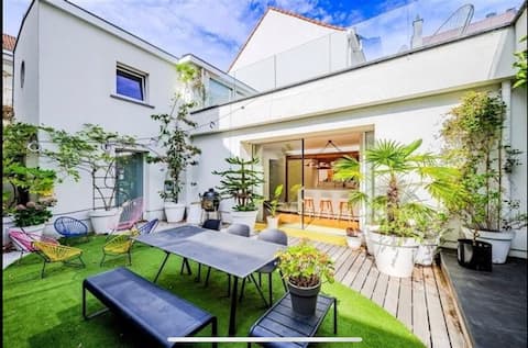 Large 3-bedroom loft, terraces