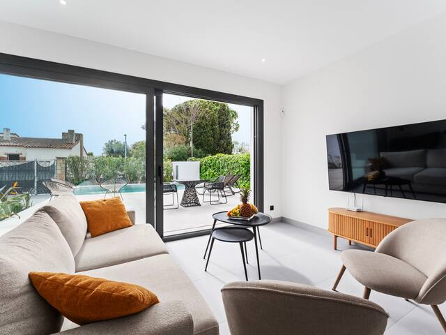 Villa Luxor Aqua gallery image 2