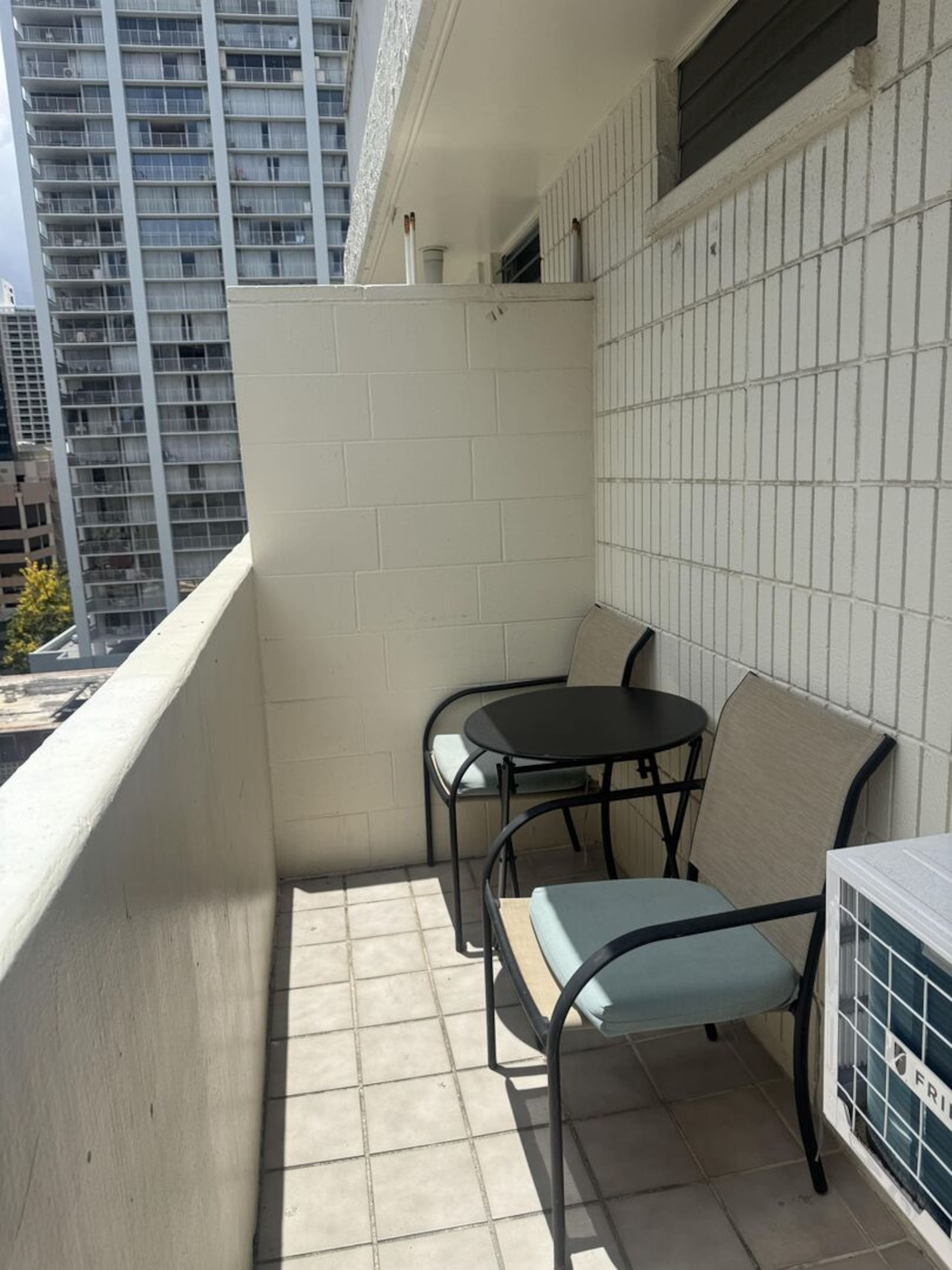 Condo in Honolulu · ★4.73 · 1 bedroom · 1 bed · 1 private bath - Image 8