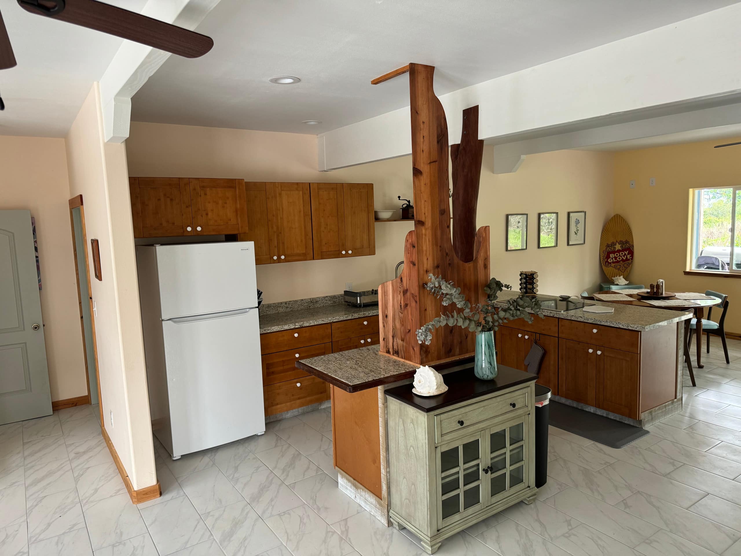 Home in Kealakekua · ★5.0 · 2 bedrooms · 2 beds · 2 baths - Photo 6