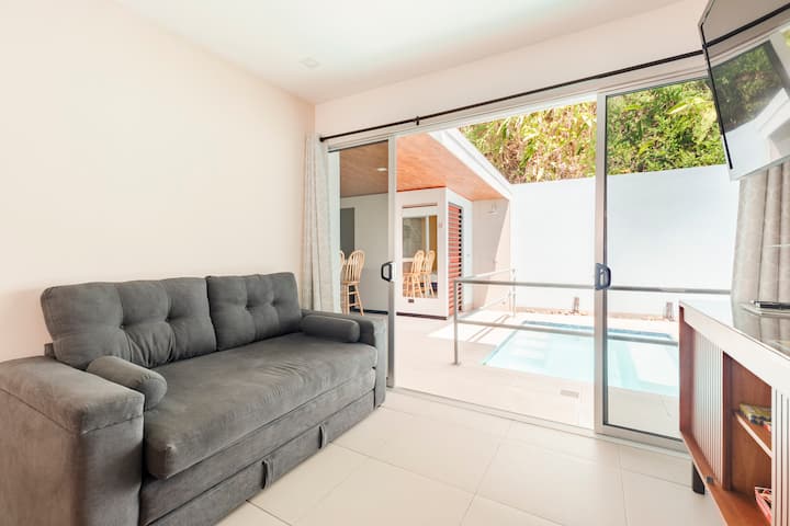 Casa Con Piscina Privada, Playa Herradura - Playa Herradura