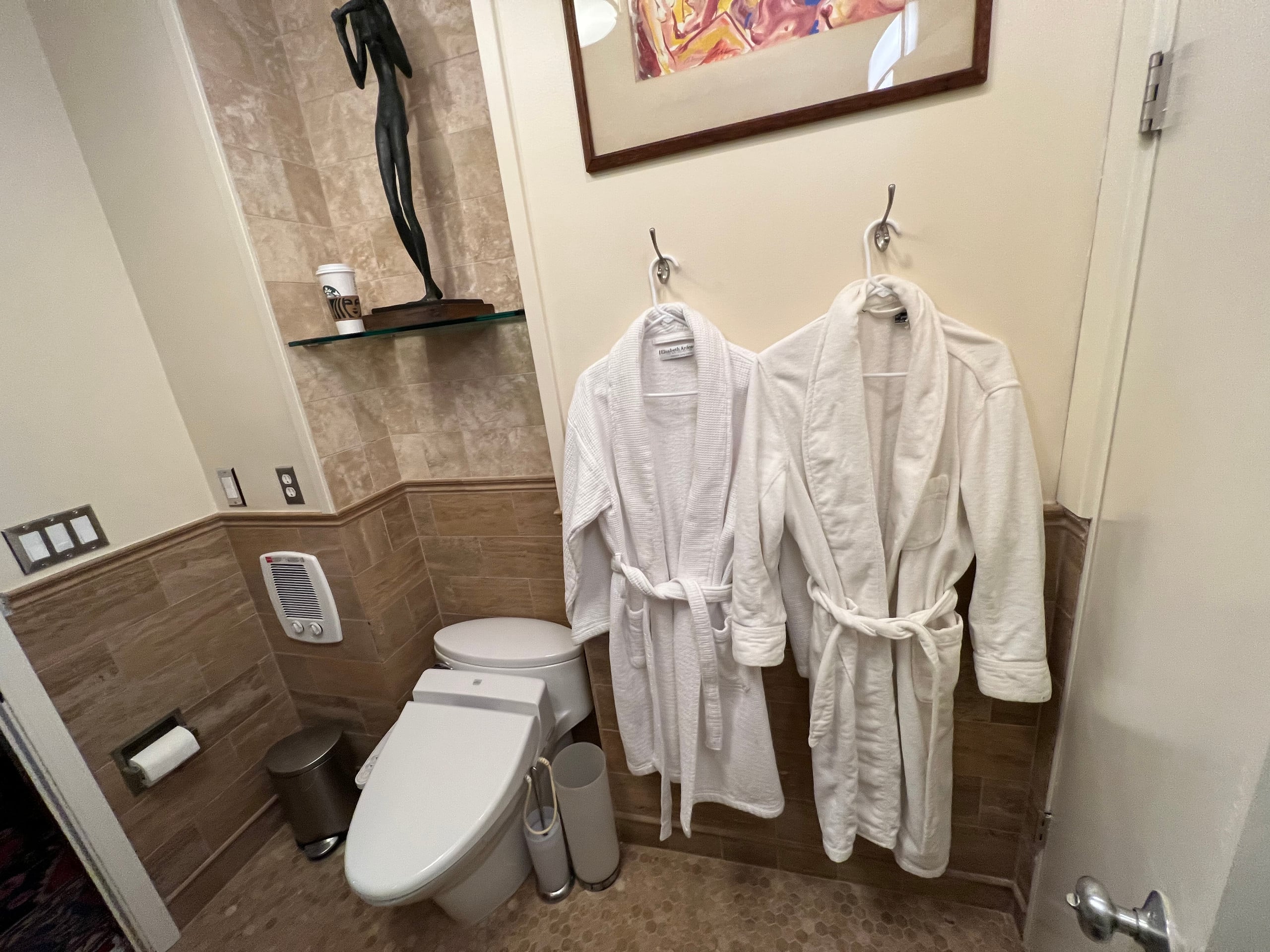 Home in San Francisco · ★5.0 · 3 bedrooms · 3 beds · 2 baths - Image 37