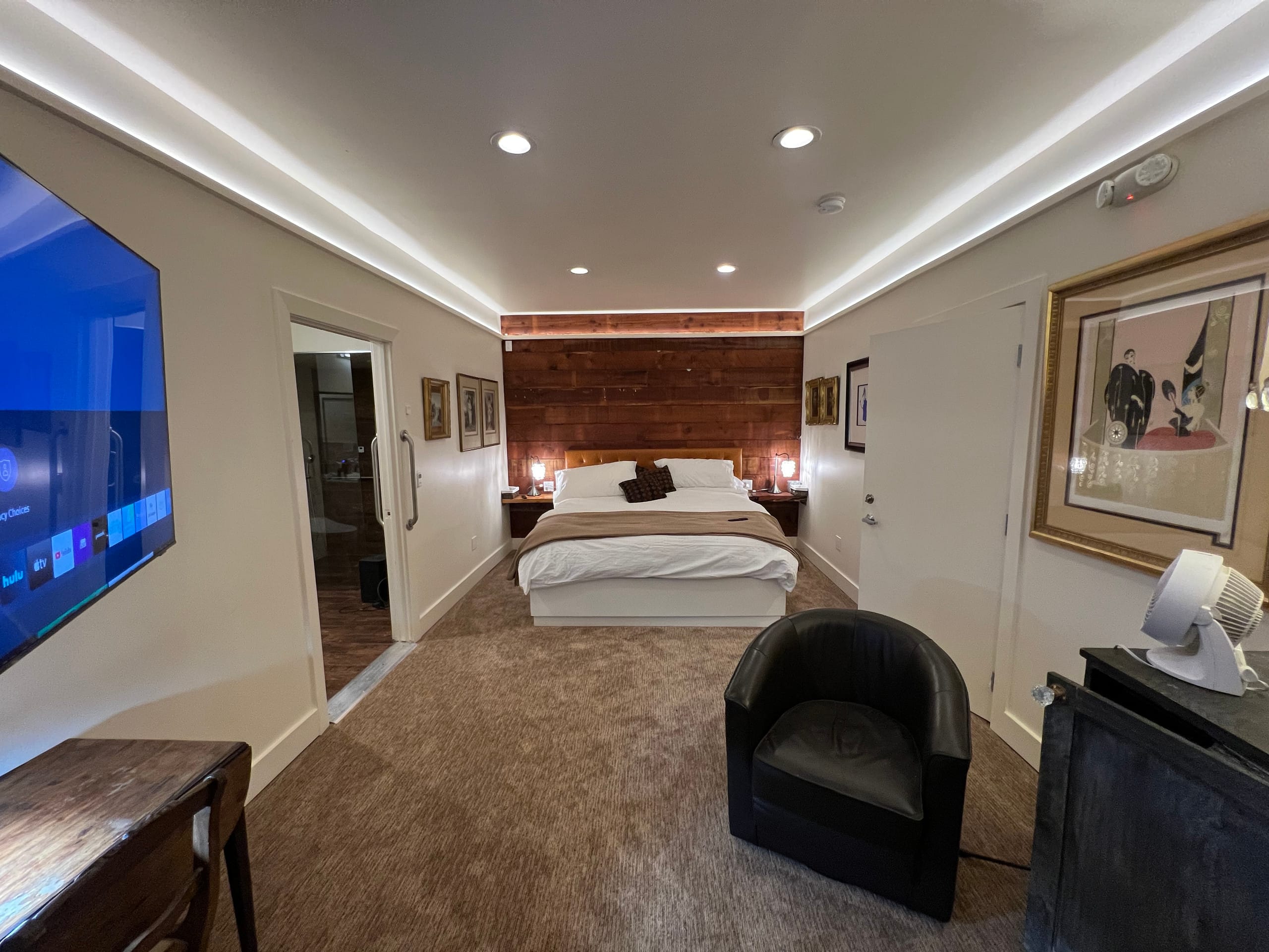 Home in San Francisco · ★5.0 · 3 bedrooms · 3 beds · 2 baths - Image 19