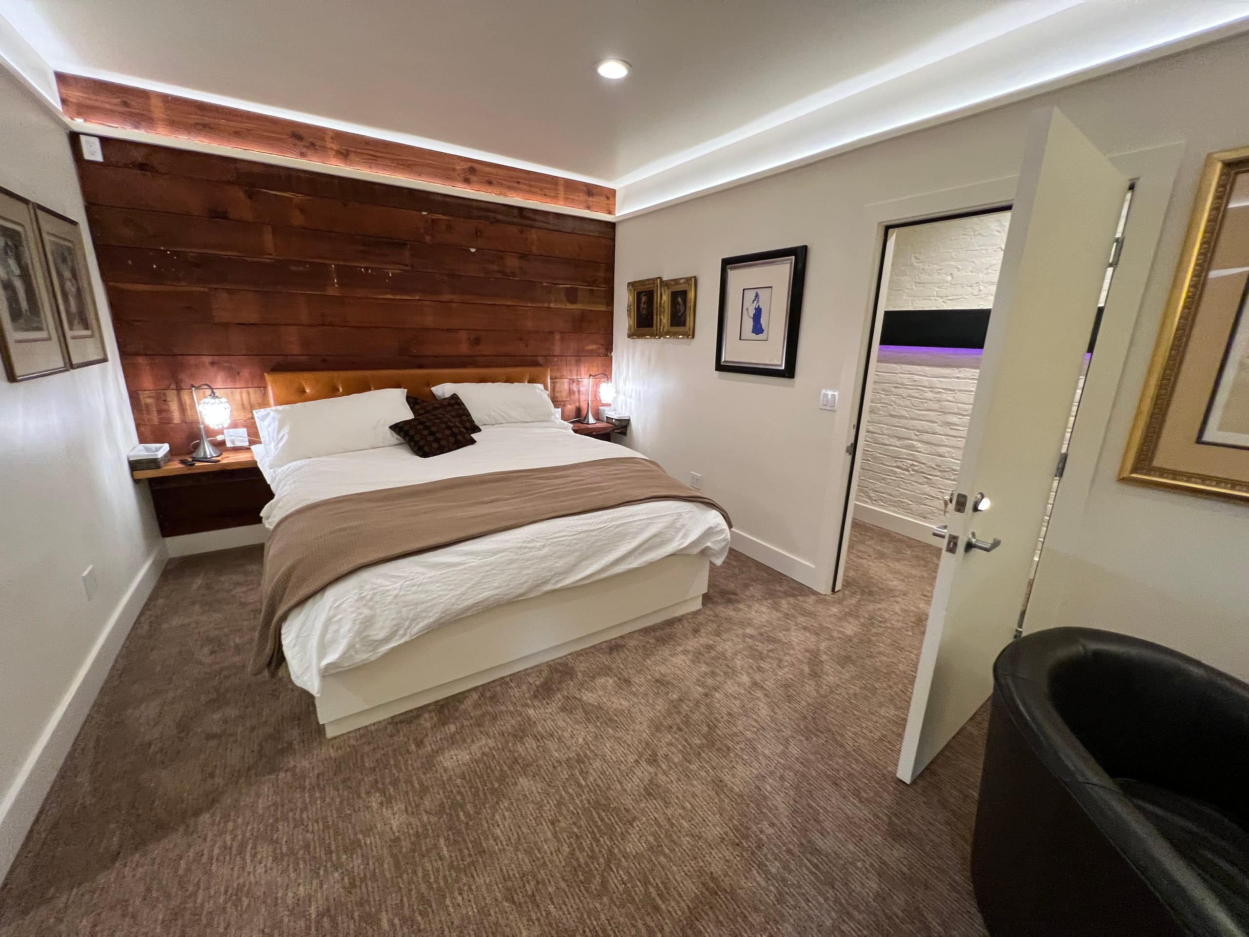 Home in San Francisco · ★5.0 · 3 bedrooms · 3 beds · 2 baths - Image 12