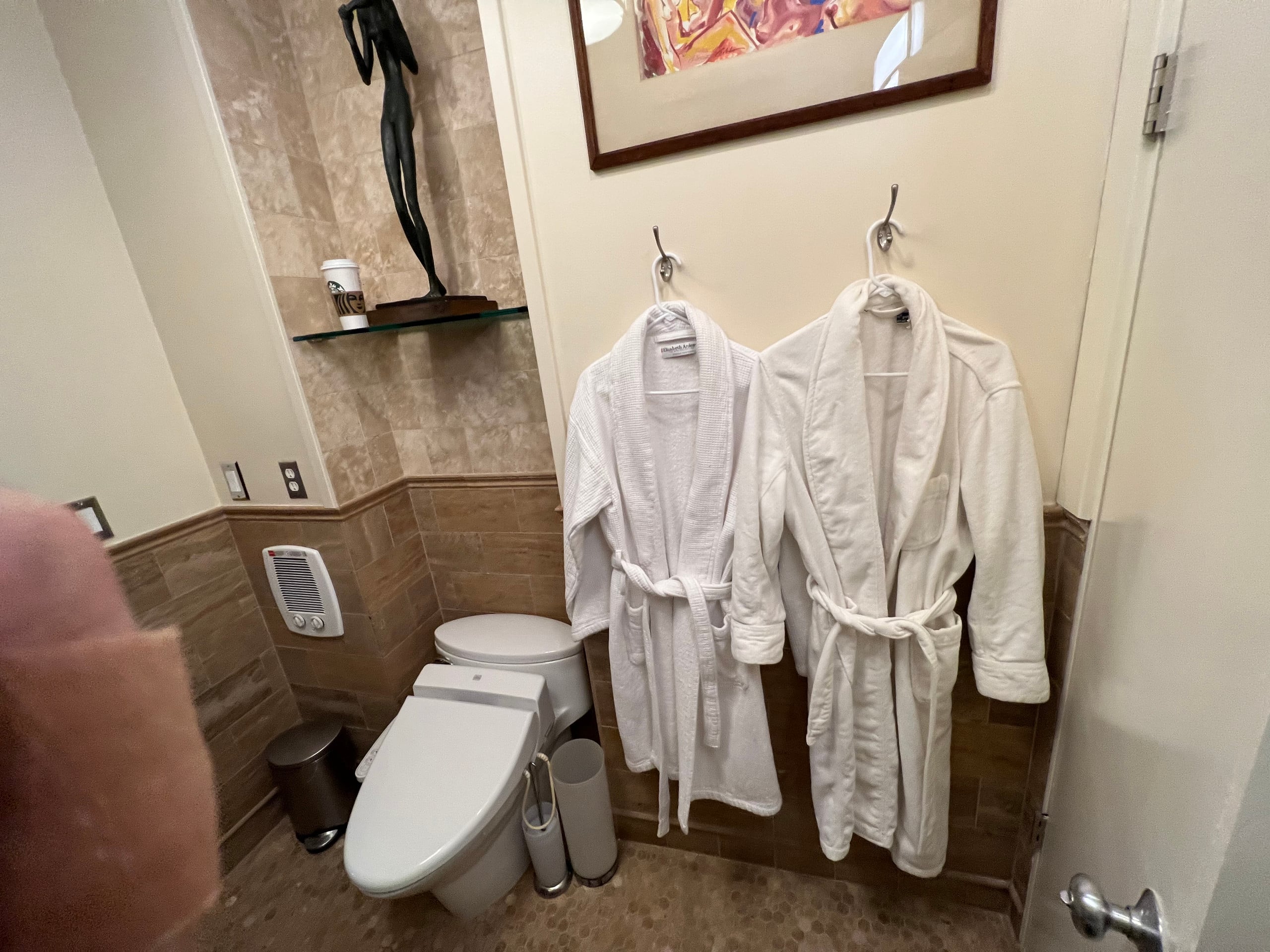 Home in San Francisco · ★5.0 · 3 bedrooms · 3 beds · 2 baths - Image 21