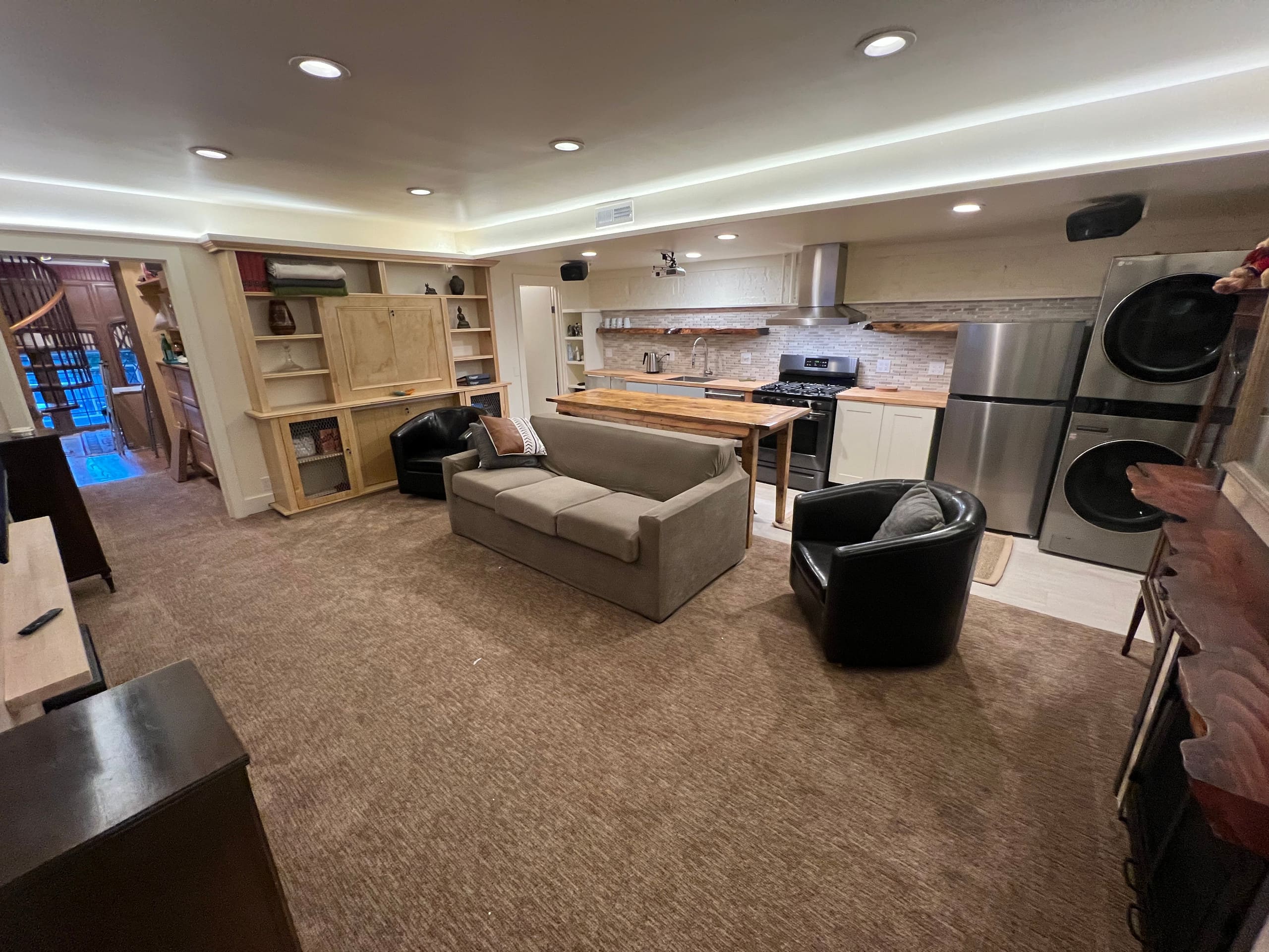 Home in San Francisco · ★5.0 · 3 bedrooms · 3 beds · 2 baths - Image 1