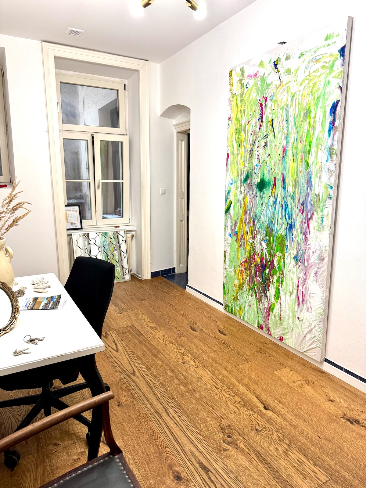 Dining area image 2
