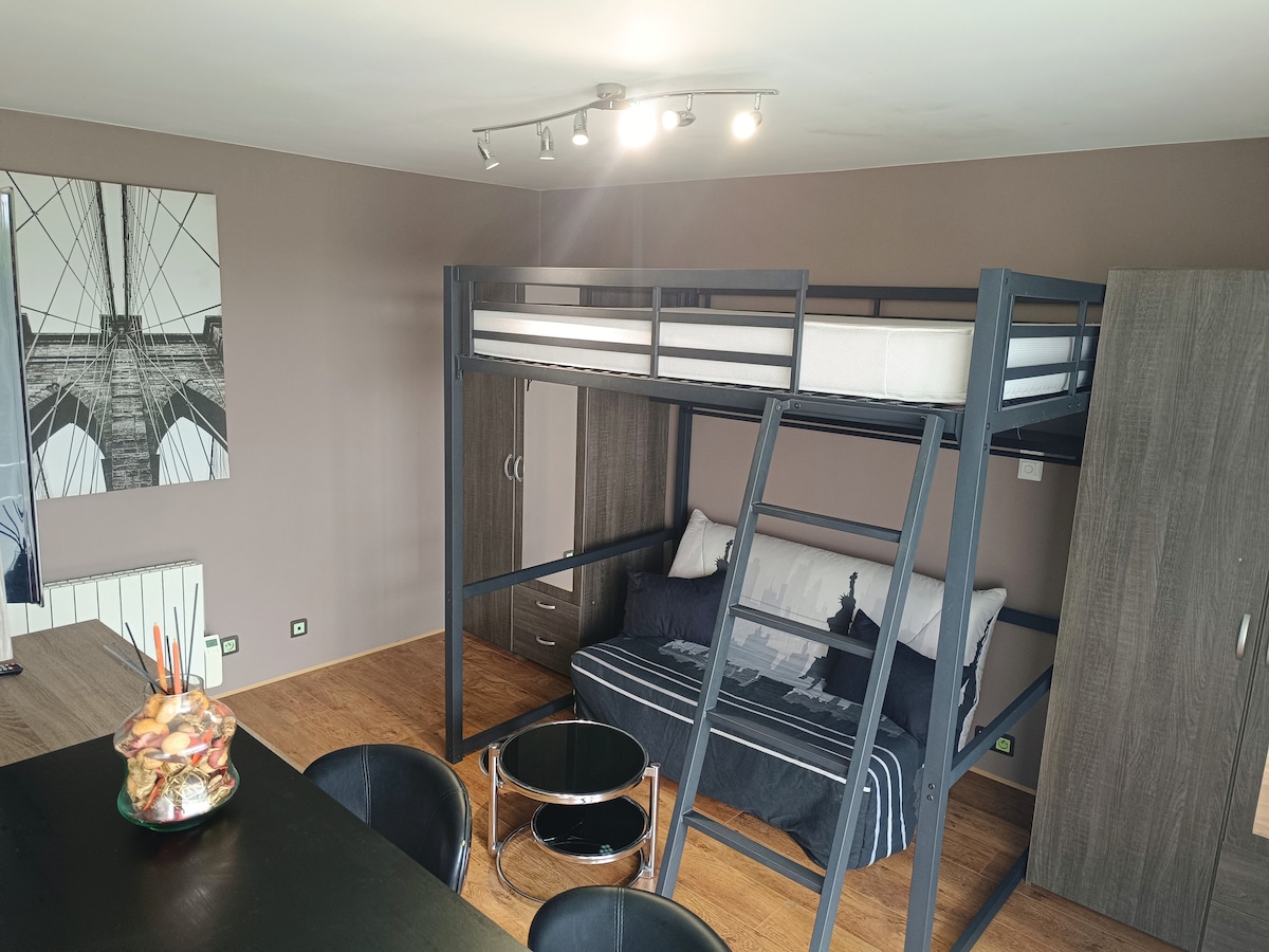 พื้นที่อยู่อาศัย