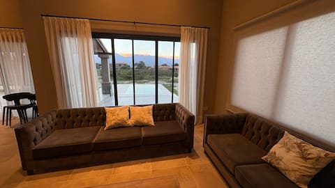 Anuncio de Airbnb popular: Beautiful new house en Cafayate
