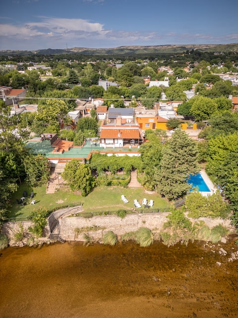 “Susana” Cabin