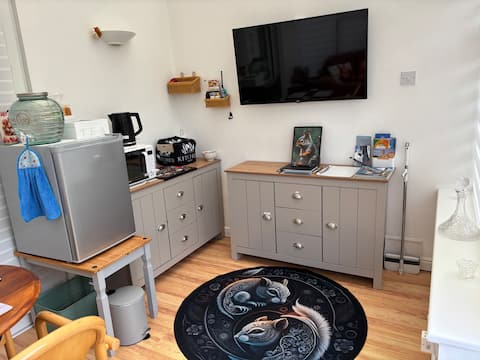 Top Airbnb: The Squirrels Nuts in Sandown