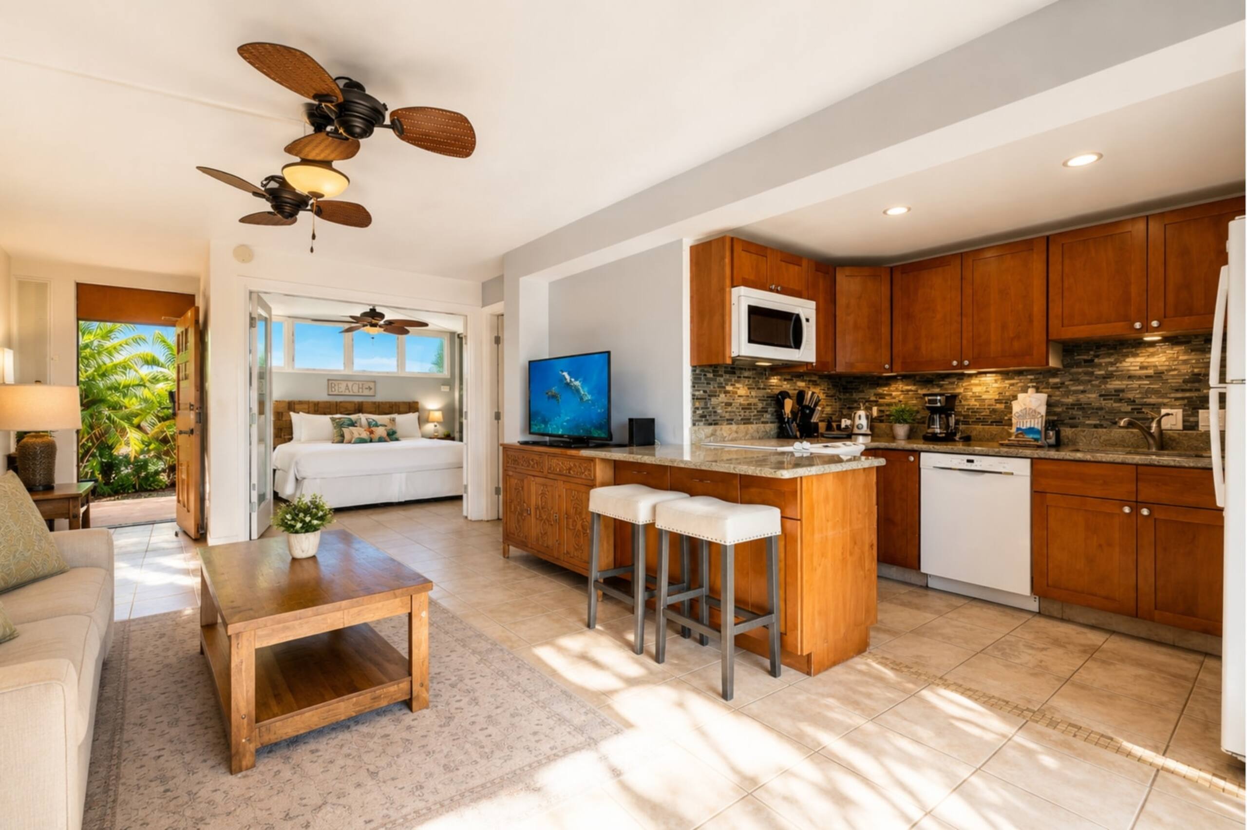 Condo in Lahaina · ★4.67 · 1 bedroom · 2 beds · 1 bath - Image 17