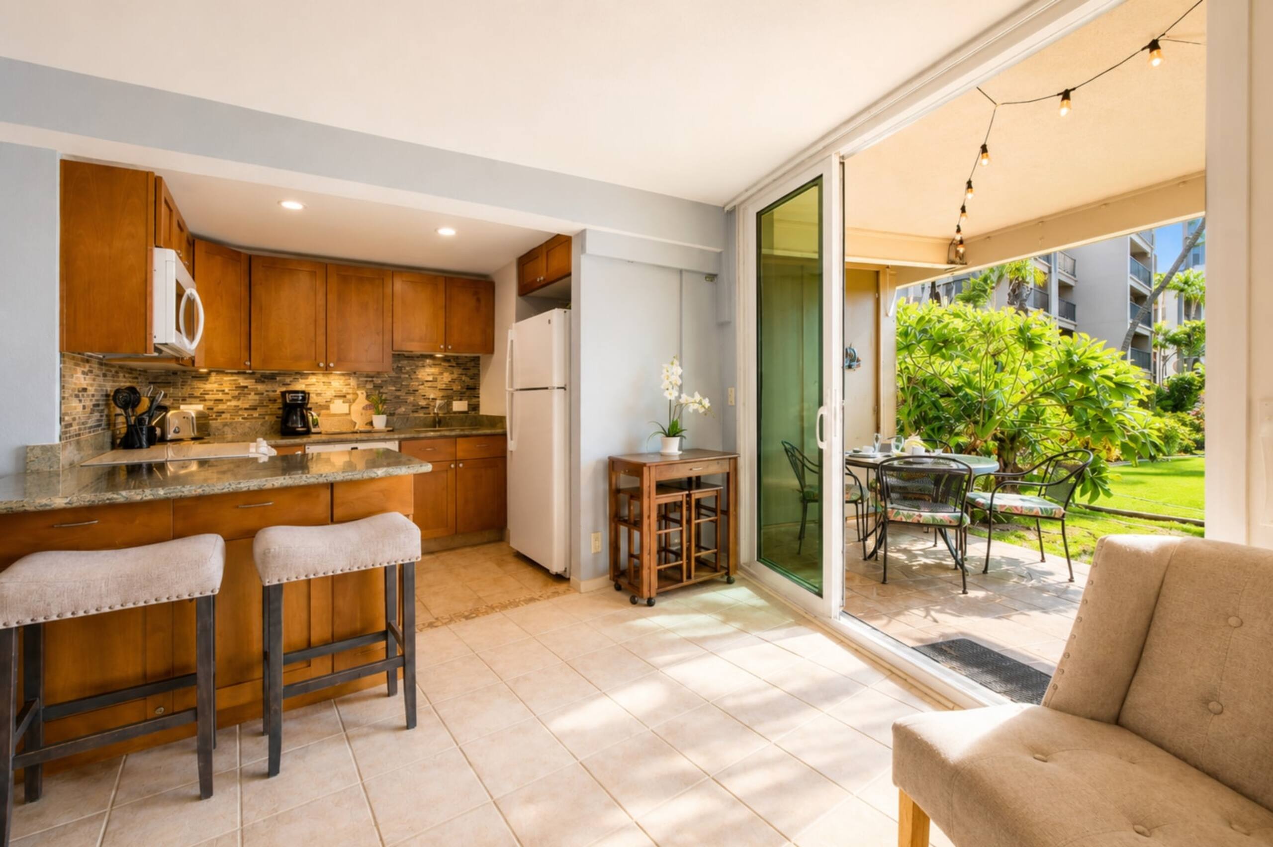 Condo in Lahaina · ★4.67 · 1 bedroom · 2 beds · 1 bath - Image 13