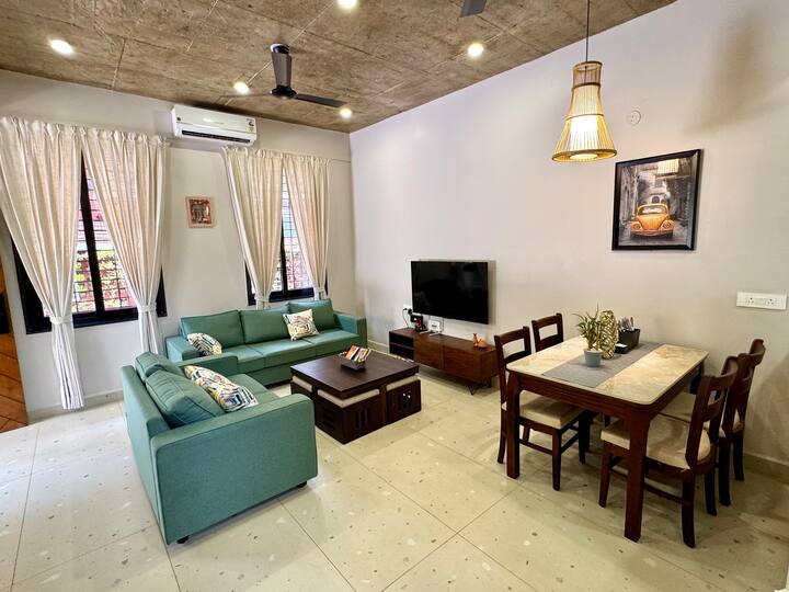 Living room image 2