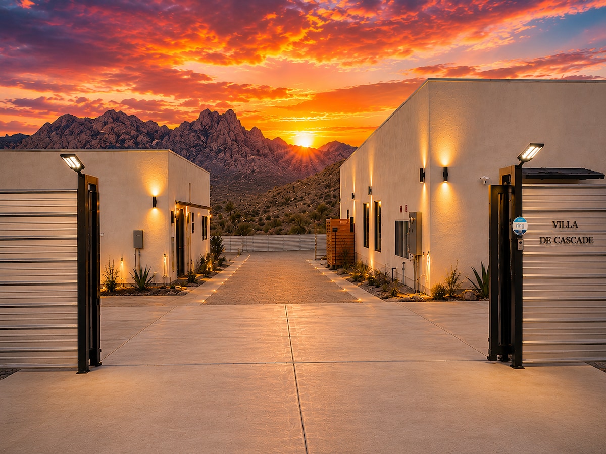 Luxury: Pool + Spa + Sauna + CP + 2 Pickleball Courts + B-Ball +