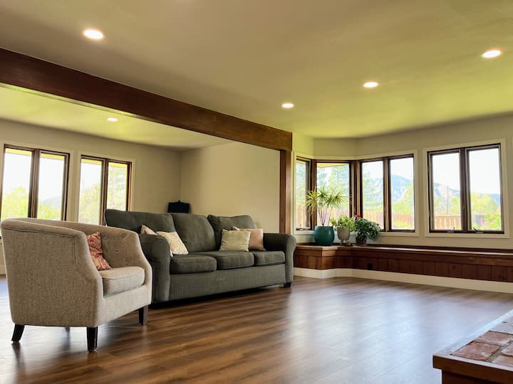 Spacious Home W/large Yard And Mountain Views - Boulder, CO