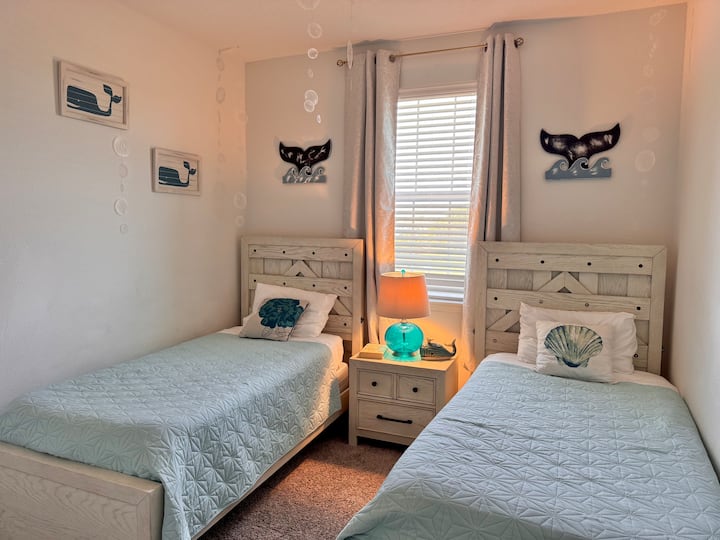 ห้องนอนคู่ธีมทางทะเล