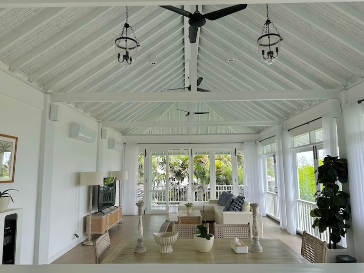 Tropical Villa Ocean View, Private Pool & Garden - Jimbaran
