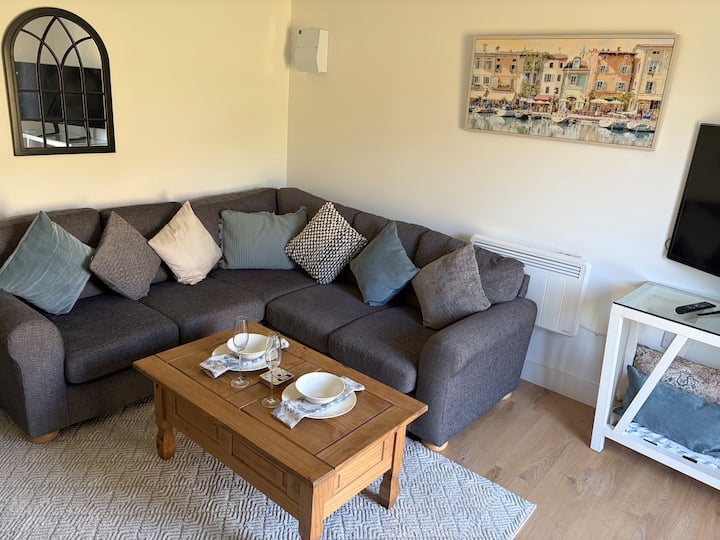 Garden Cabin - Wimborne Minster