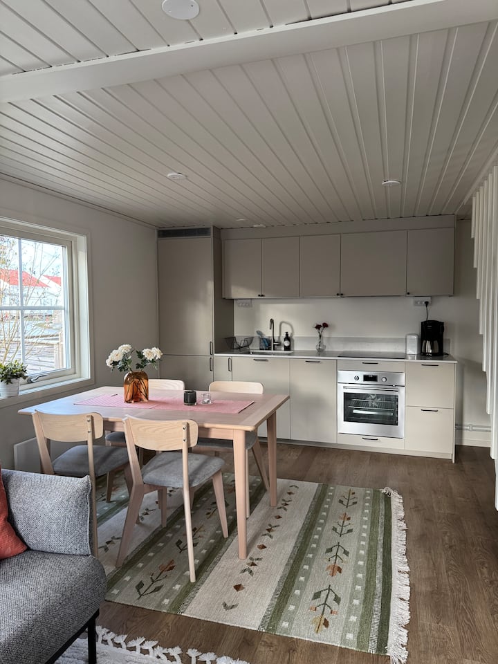Havsnära Och Mysig Stuga Nära Grebbestad - Grebbestad