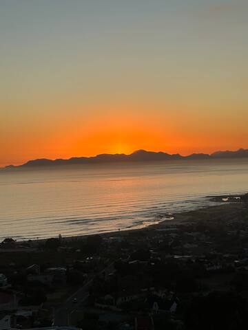 Sunset Cove gallery image 4