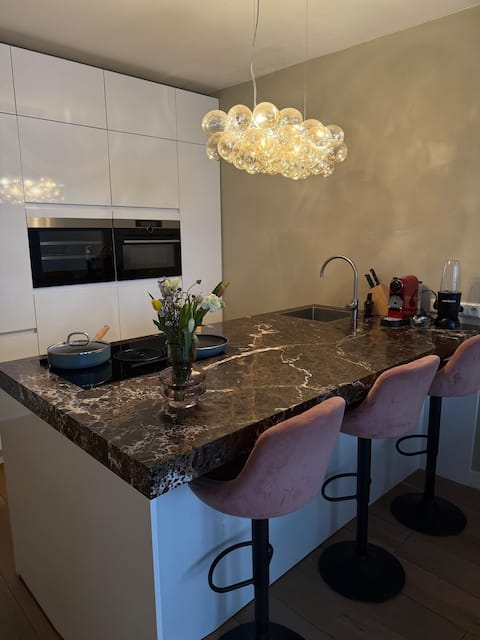 Successful Airbnb property: Apartment De Pijp | 1–3 months in Sarphatiparkbuurt
