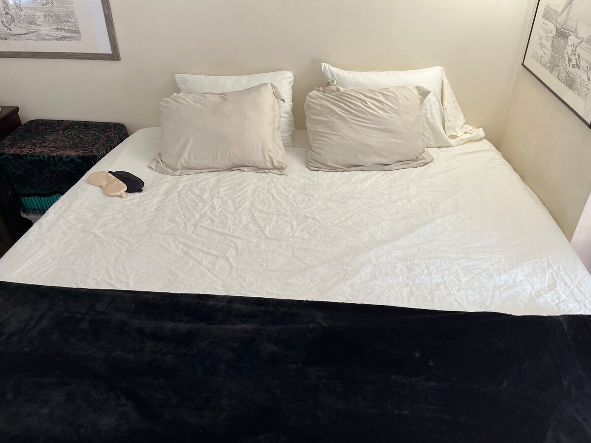 紫色加大双人床垫 