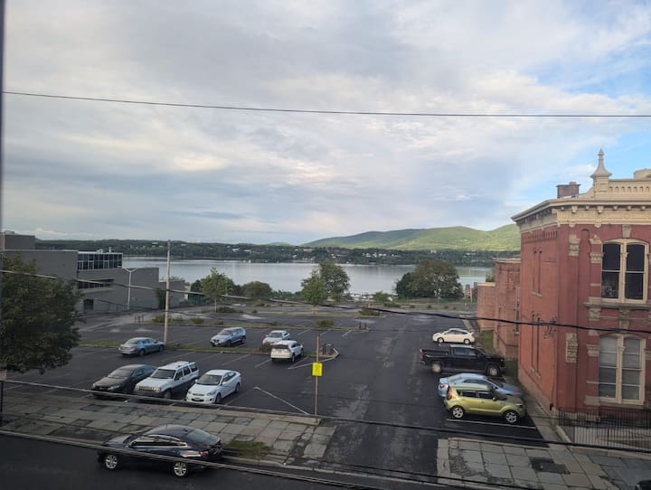 Hudson River Views! Walk To Newburgh Waterfront - Newburgh, NY