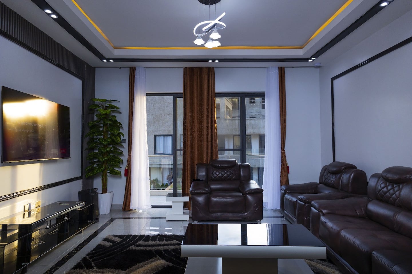 4 Bedroom Apartment