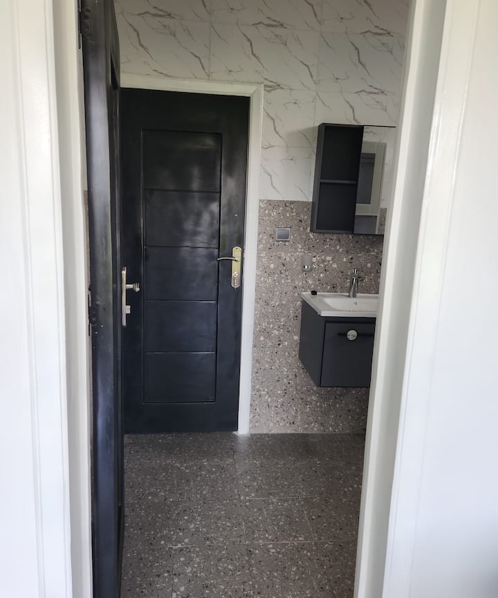 BBB NATION OASIS · 4BR Penthouse & Rooftop · Full bathroom 3