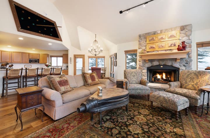 Elegant Rental Home In Exclusive Arrowhead - Avon, CO