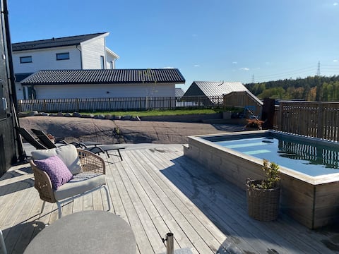Family-friendly villa with pool