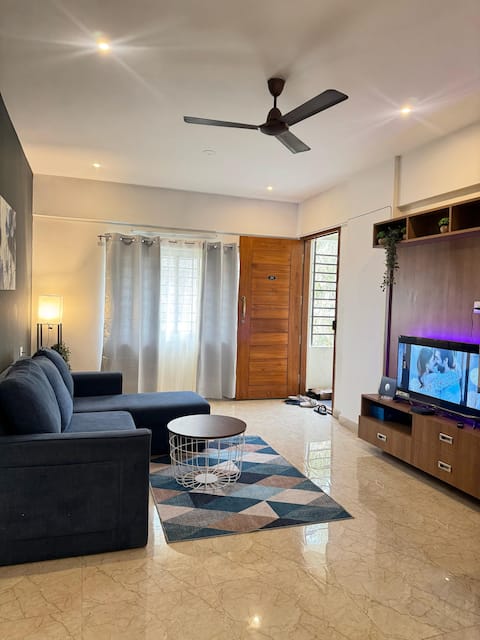 Crystal Homes Lux Guest Favourite A4