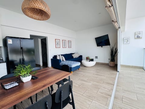 Flat with balcony 5 min walk to the beach