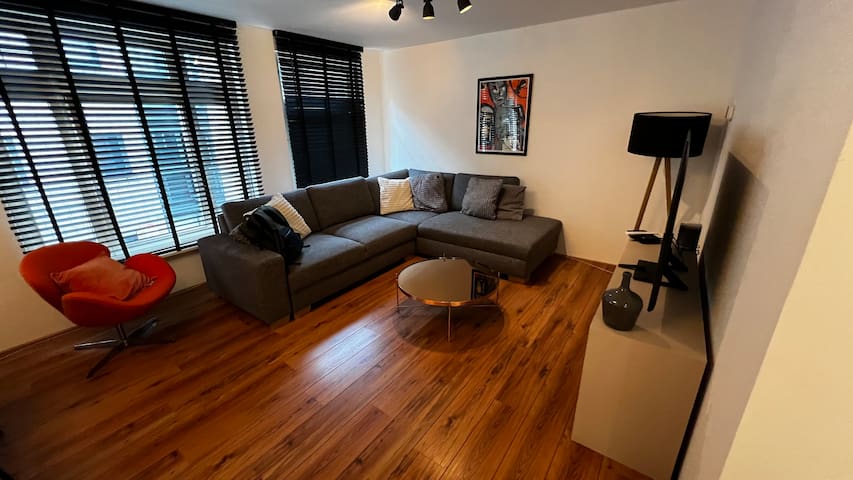 2 BR Apt Central in the Jordaan with Balcony