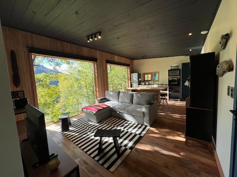 Bajo Monte Boutique House