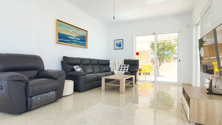 Villa Sol Los Cristianos | 3br Villa | 1st Line - Playa de las Américas