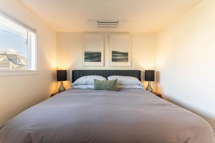 14‑დიუიმიანი მეხსიერების ეფექტის მქონე საწოლი