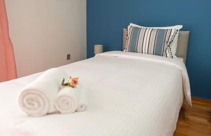 Schlafzimmer 2