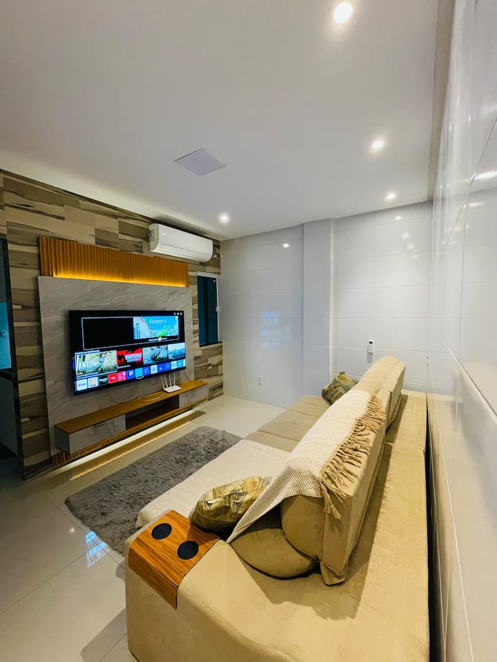 Downtown Apartment with Garage