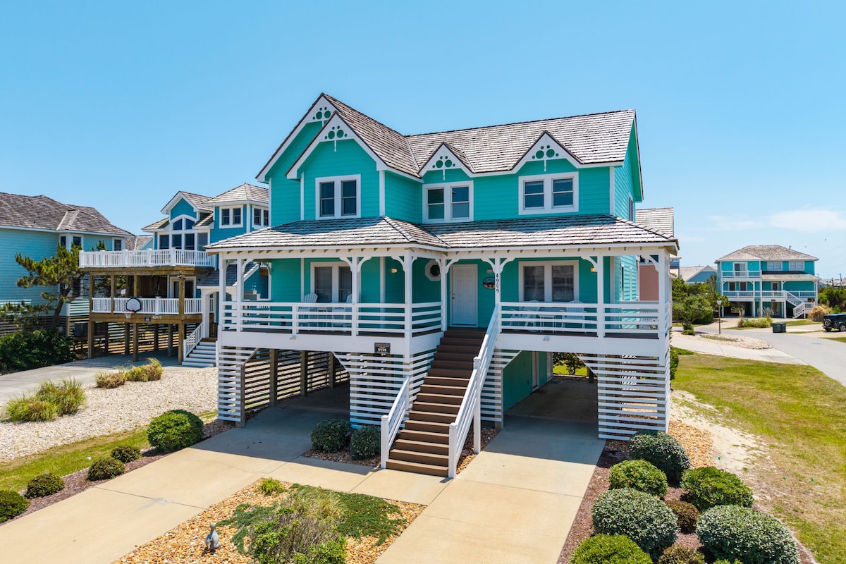 A Bitt Beachy- Private Hot Tub, Community Pool