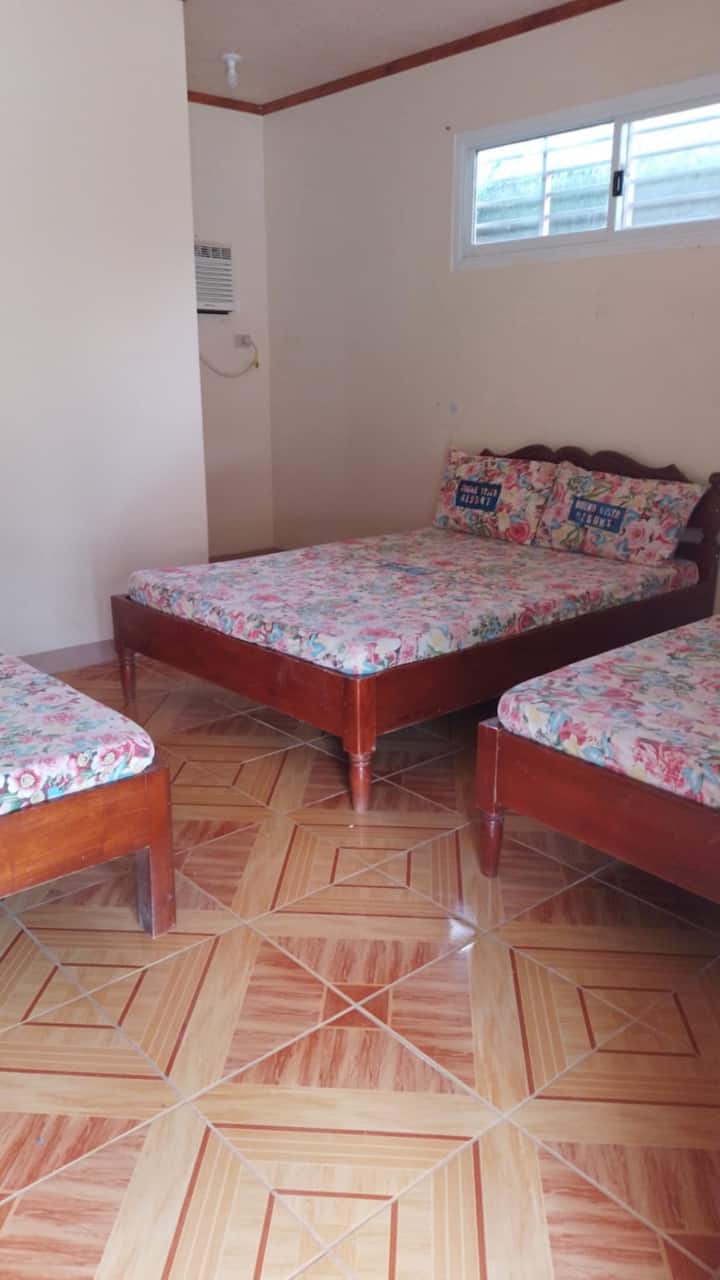 Transient Room In Blue Lagoon Pagudpud (6pax) - Pagudpud
