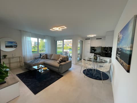 Luxurious, bright and designer apartment